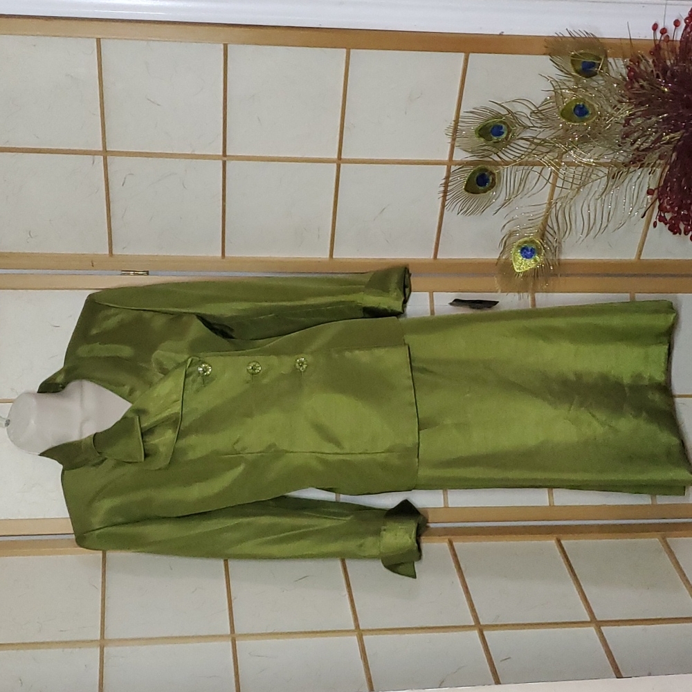 Women Olive Jones Wear 2 piece Causal Skirt Suit Size 12